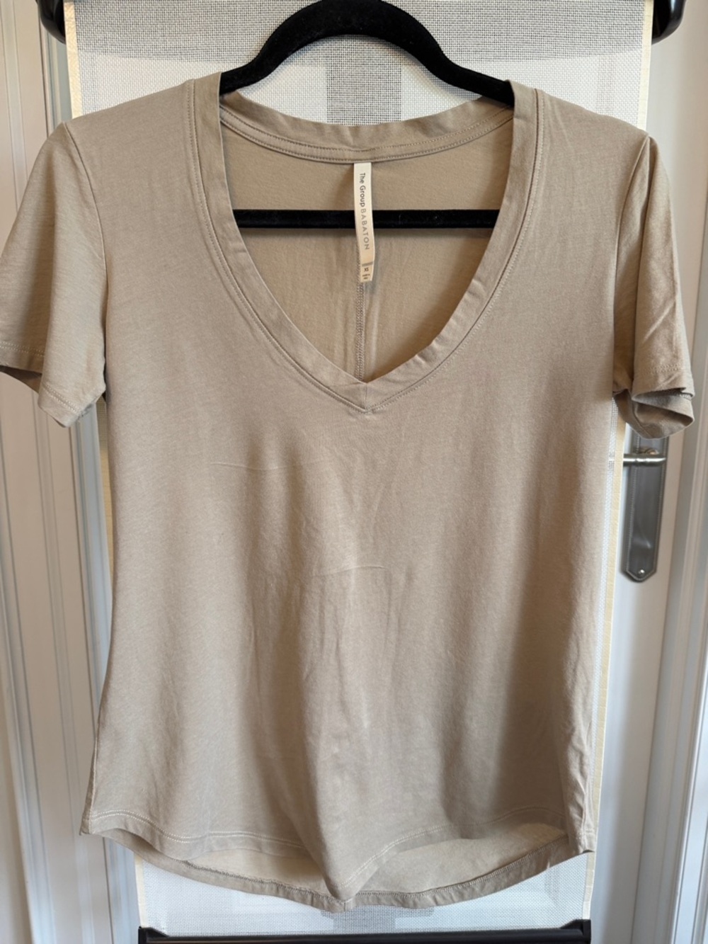 Babaton The Group classic v-neck